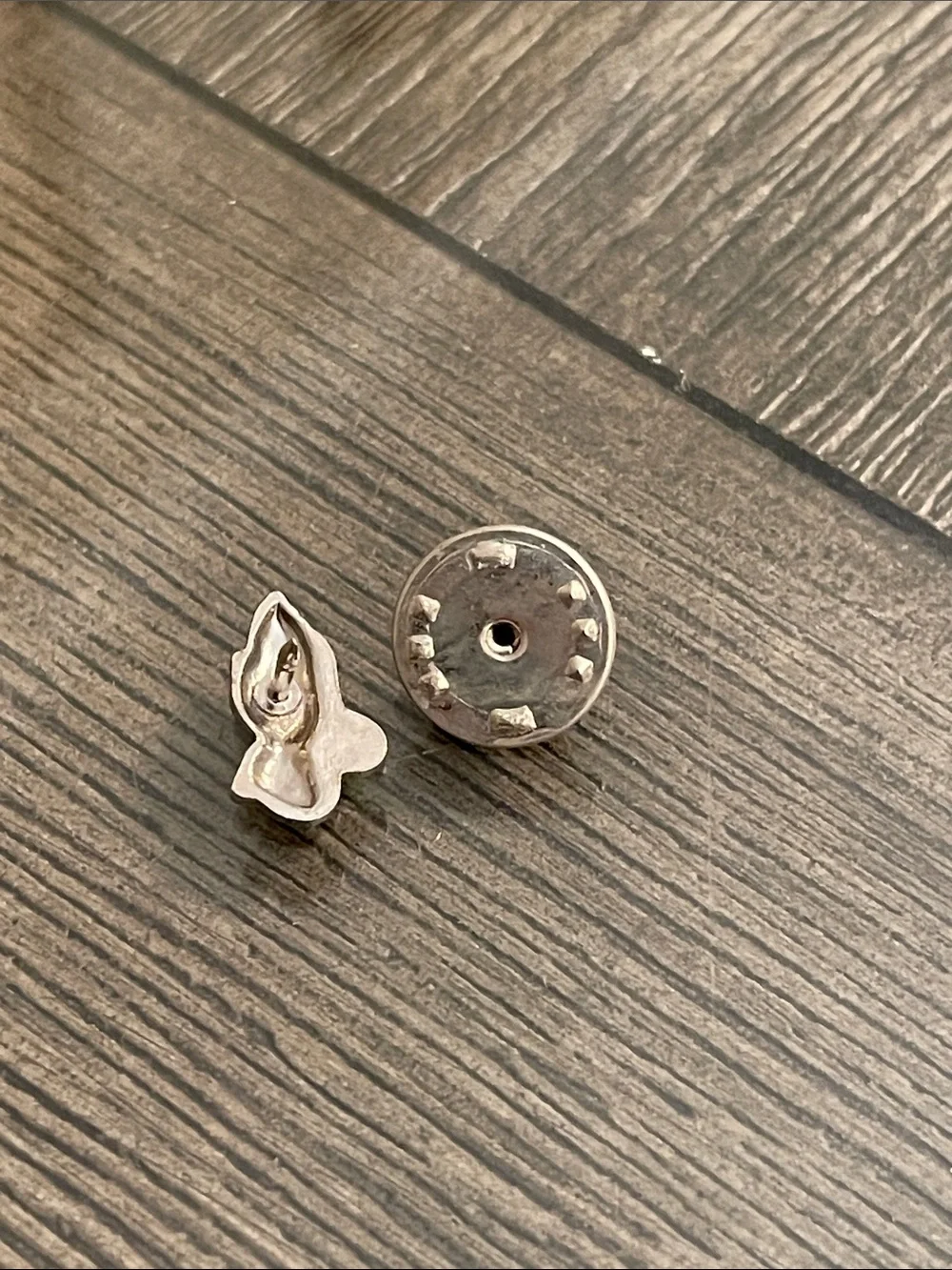 Vintage “God Answers Prayer” Silver-tone Praying Hands Pin